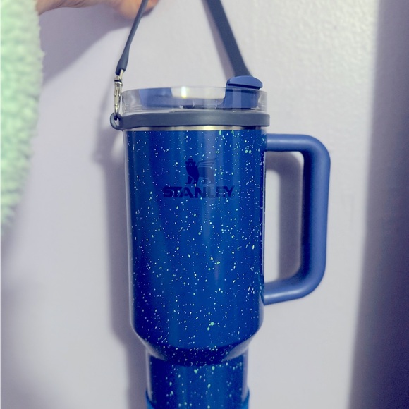 Used good condition Stanley Blue Speckled Travel Mug w accessories. - Picture 10 of 10